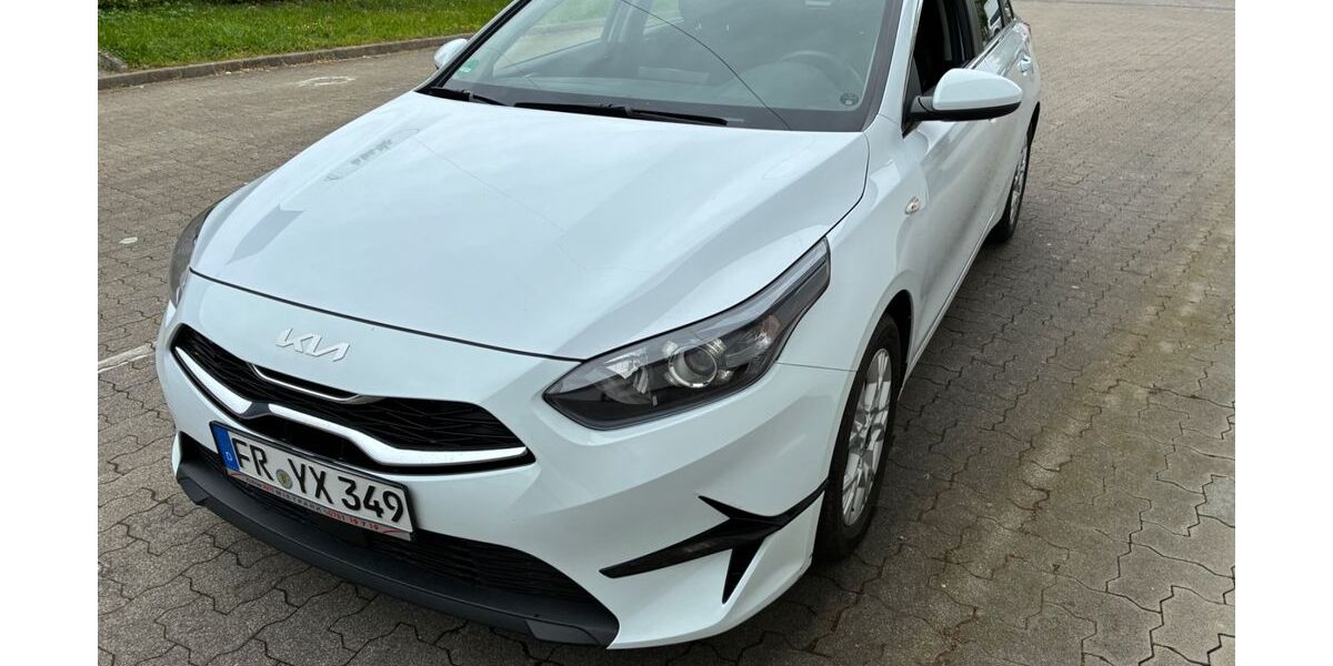 Kia ceed / Ceed 66.555 km 16.849 &euro; Freiburg im Breisgau 79111