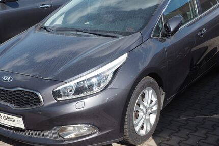 Kia ceed Sportswagon 120.000 km 7.999 € Elbe-Parey OT Parey 39317