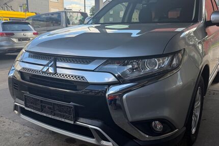Mitsubishi Outlander 167.000 km 10.990 &euro; Mülheim/Ruhr 45475