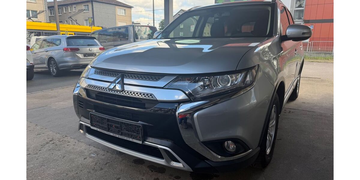 Mitsubishi Outlander 167.000 km 10.990 &euro; Mülheim/Ruhr 45475