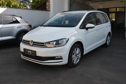 VW Touran 150.000 km 17.790 &euro; Köln Ostheim 51107