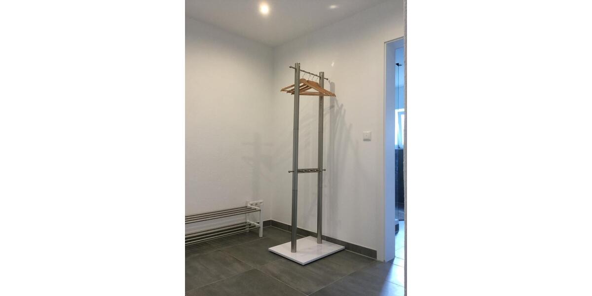 Etagenwohnung Neutraubling - 1 Zimmer, 85 m&sup2;, 635&euro; | Angebot:24803939