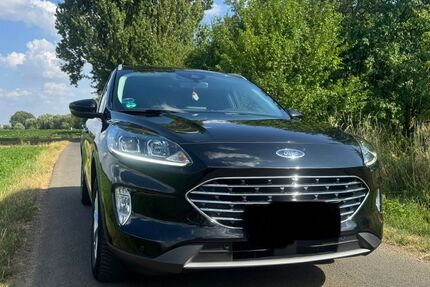 Ford Kuga 65.800 km 20.900 &euro; Hausen 97262