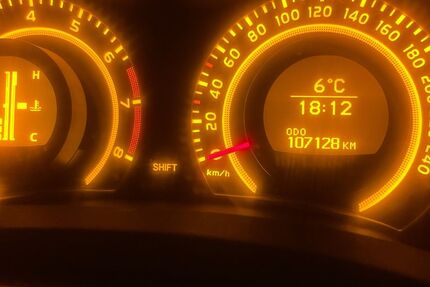 Toyota Auris 107.000 km 5.500 &euro; Neupotz 76777