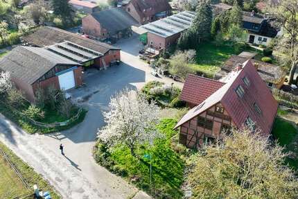 Haus zum Kaufen in Zernien 650.000 € 450 m² 16 zimmer