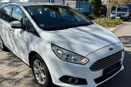 Ford S-Max 141.000 km 6.900 &euro; Hamburg 20537