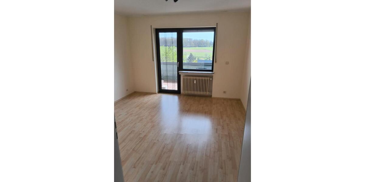 Erdgeschoßwohnung Wachtberg - 4 Zimmer, 130 m&sup2;, 1.350&euro; | Angebot:26374125