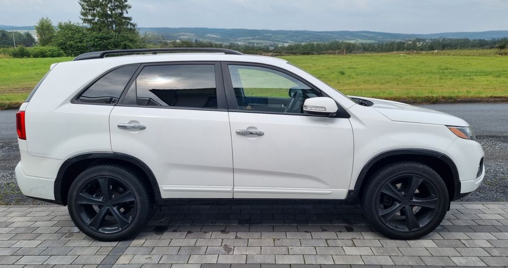 Kia Sorento 228.000 km 7.750 &euro; Diez 65582