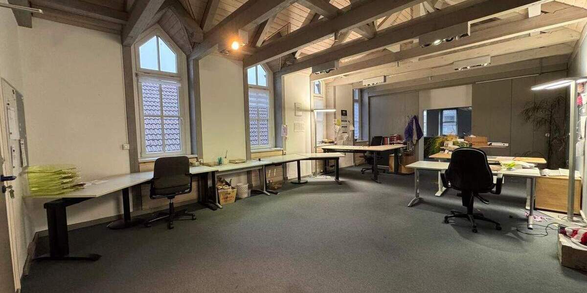 Gewerbeobjekt Bindlach - 8 Zimmer, 265 m&sup2;, 1.500&euro; | Angebot:25664523