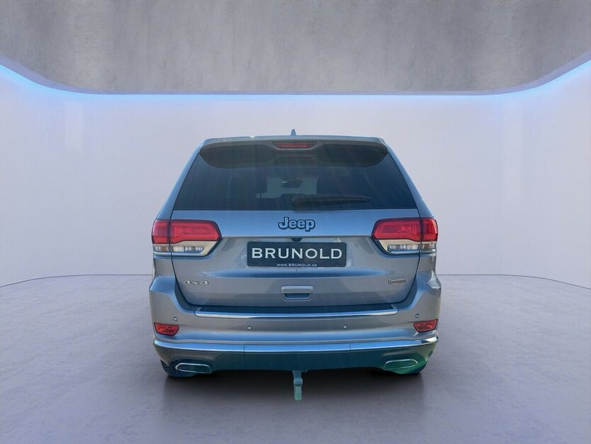 Jeep Grand Cherokee 3.0 CRD 4x4 Summit Leder NAVI PDC 88.717 km 37.900 € Backnang, 71522