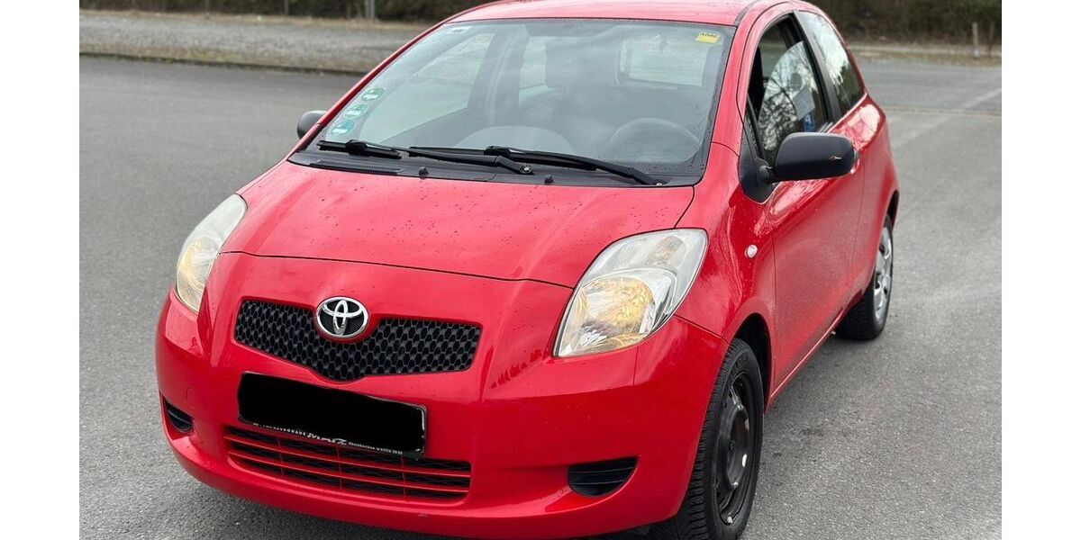 Toyota Yaris 145.000 km 1.999 &euro; Springe 31832