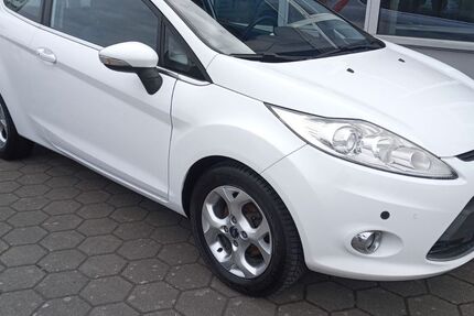 Ford Fiesta 210.000 km 3.795 &euro; Schwerin 19061