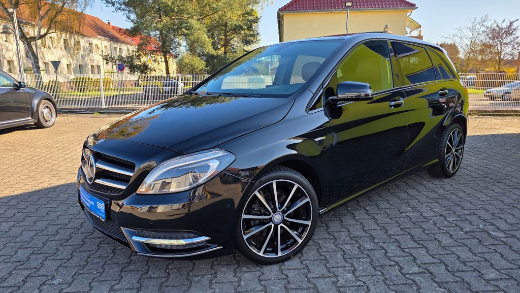 Mercedes-Benz B 180 78.946 km 11.499 &euro; Pasewalk 17309
