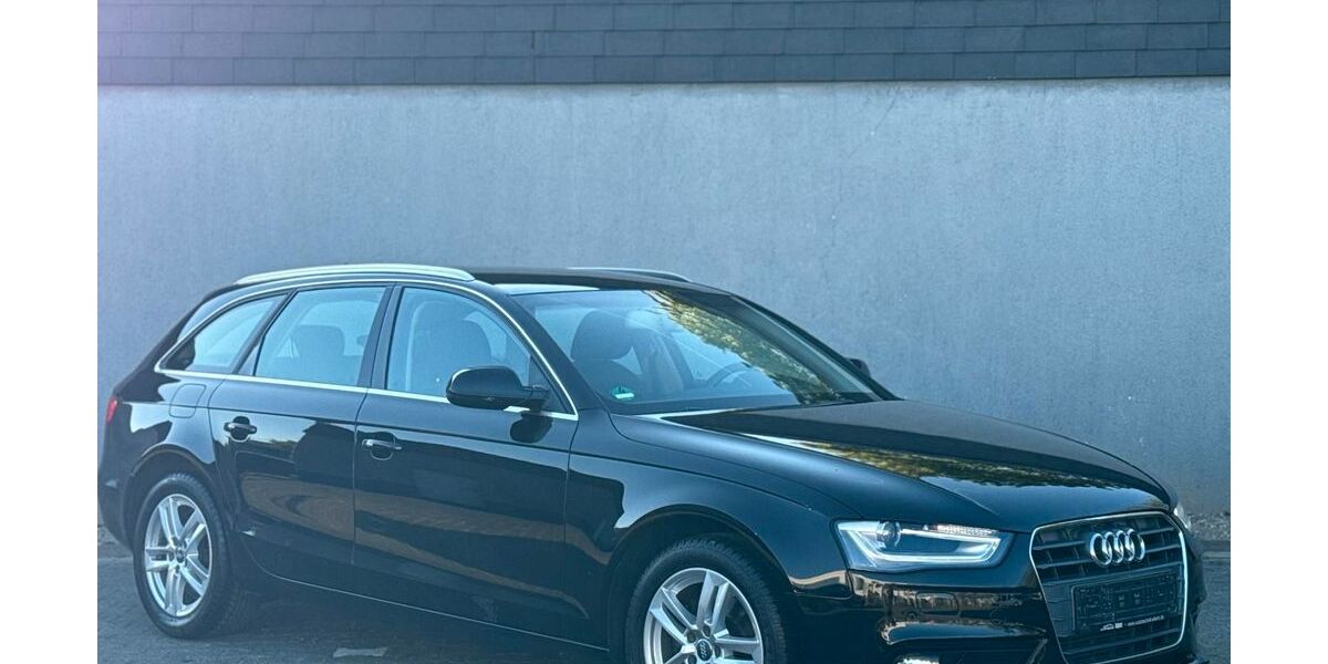 Audi A4 194.220 km 10.890 &euro; Düsseldorf 40233