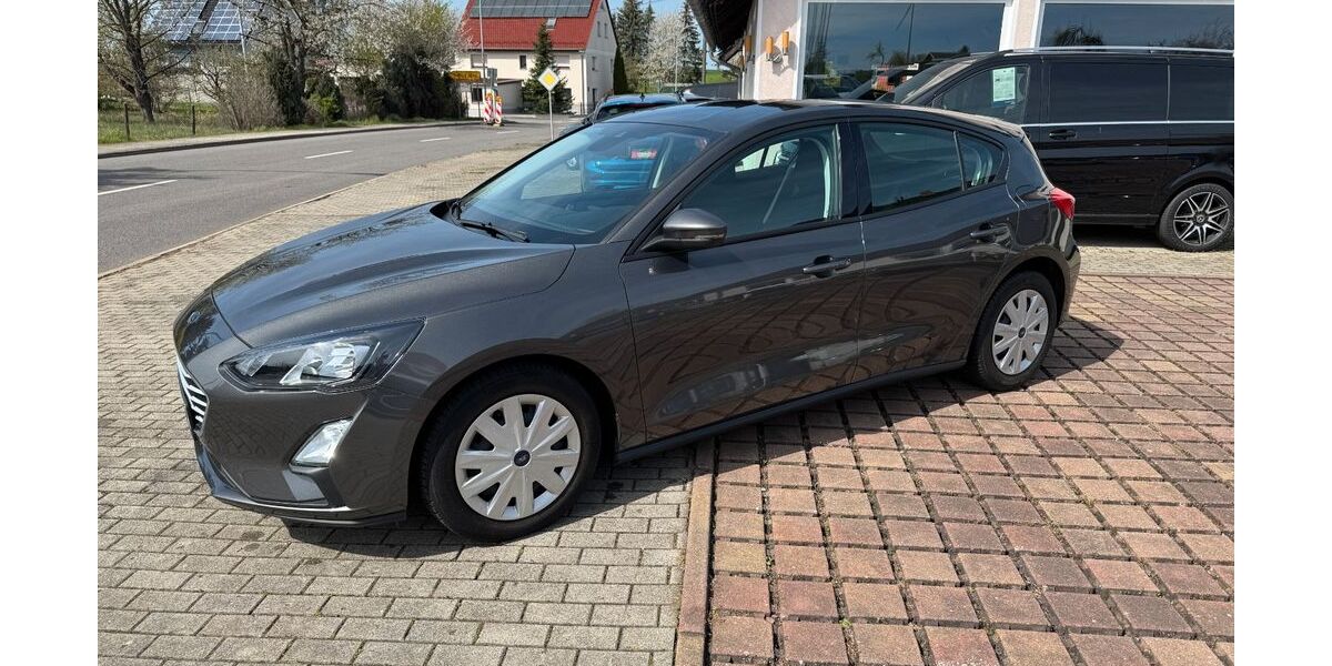 Ford Focus 59.228 km 13.500 € Nobitz 04603