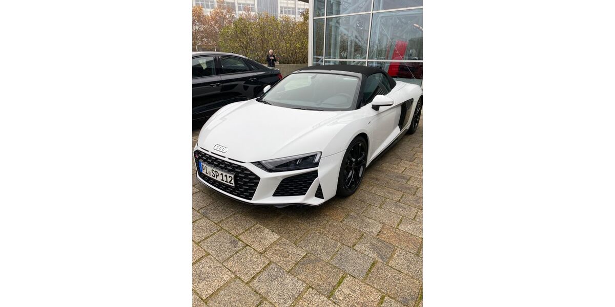 Audi R8 52.000 km 117.000 &euro; Hamburg 22399