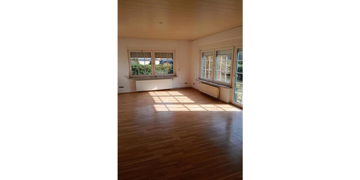 Einfamilienhaus Bockhorn - 4 Zimmer, 140 m&sup2;, 1.350&euro; | Angebot:25167736