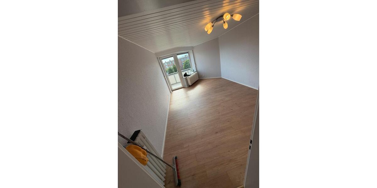 Dachgeschoßwohnung Salzgitter - 3 Zimmer, 65 m&sup2;, 119.000&euro; | Angebot:27111934