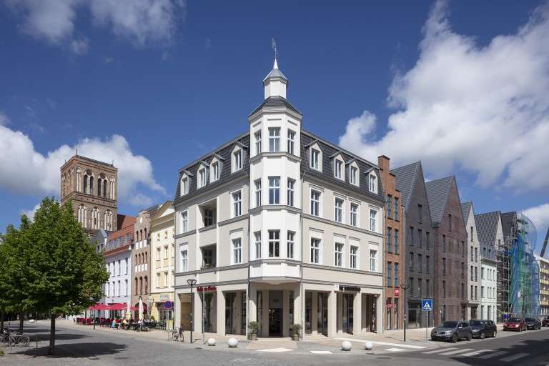 Etagenwohnung Anklam Mittelfeld - 4 Zimmer, 140 m&sup2;, 1.466&euro; | Angebot:25272044