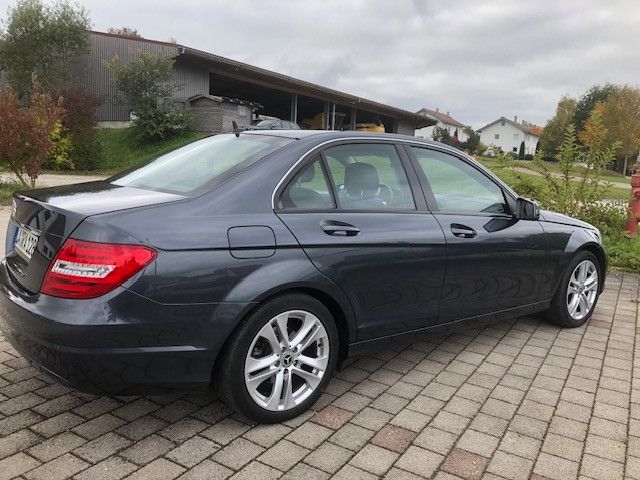 Mercedes-Benz C 200 116.800 km 12.850 &euro; Velden 84149