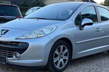 Peugeot 207 74.000 km 6.490 &euro; Hannover 30457