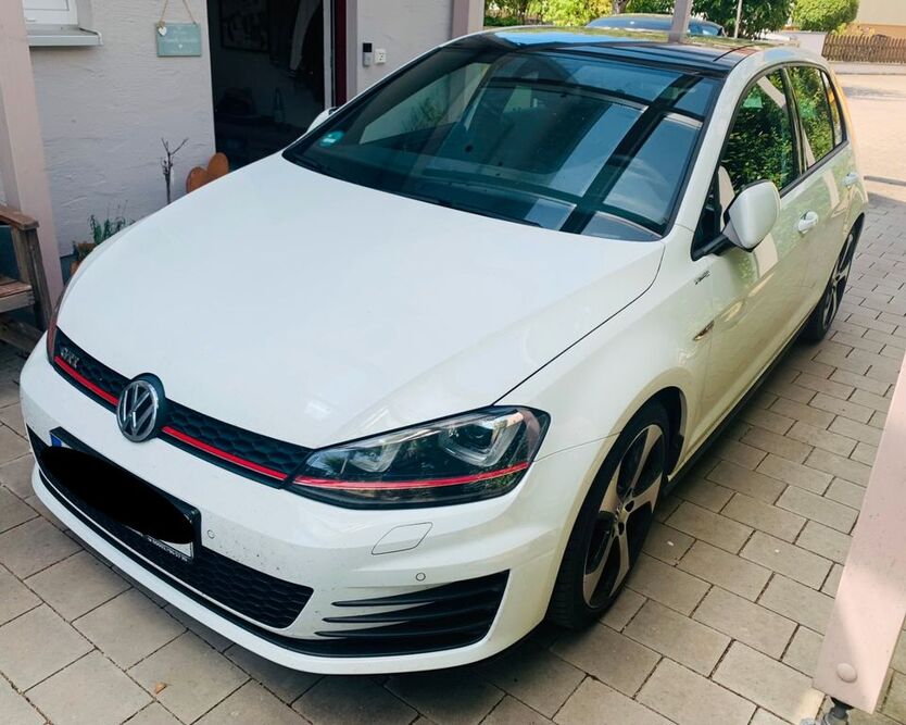 VW Golf 111.100 km 15.300 € Sachsen 91623