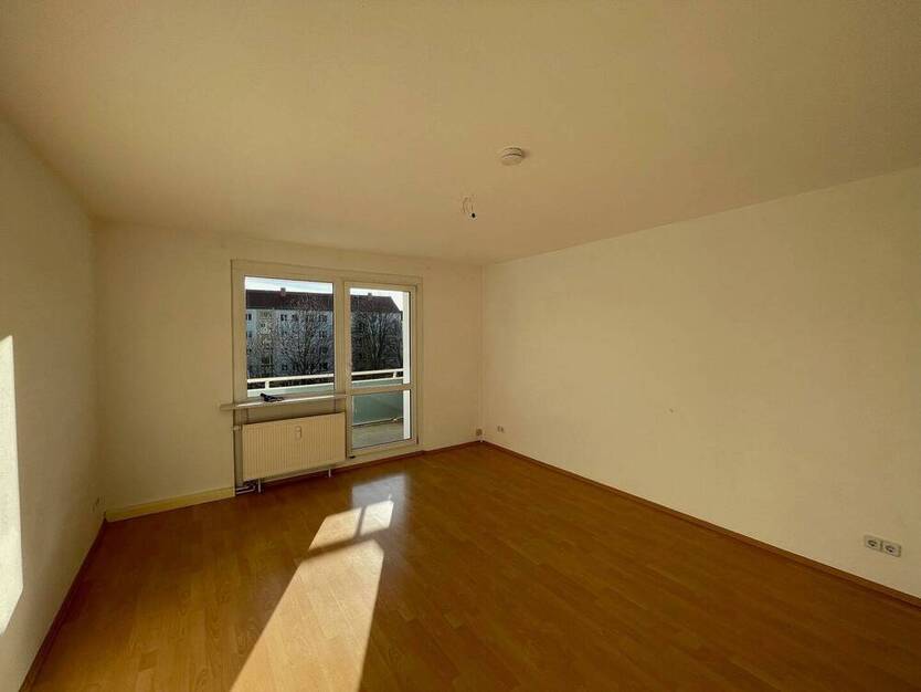 Gepflegte 3-Zimmer-Erdgeschoßwohnung mit Balkon in ruhiger Lage von Dresden-Tolkewitz