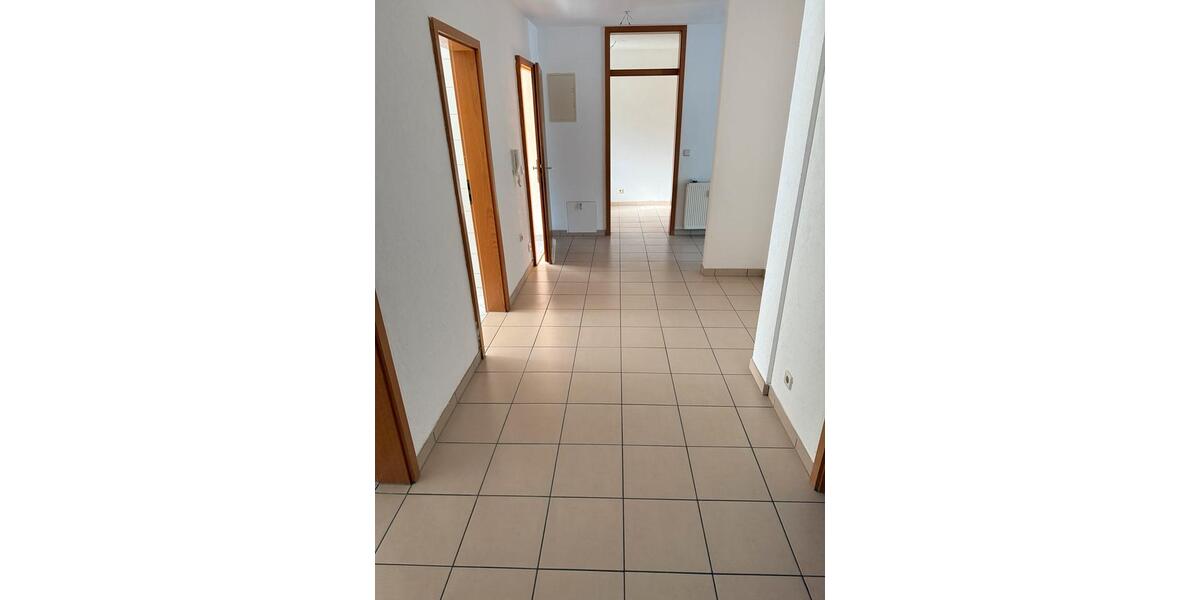 Erdgeschoßwohnung Ottersweier - 3 Zimmer, 89 m&sup2;, 279.000&euro; | Angebot:26222033