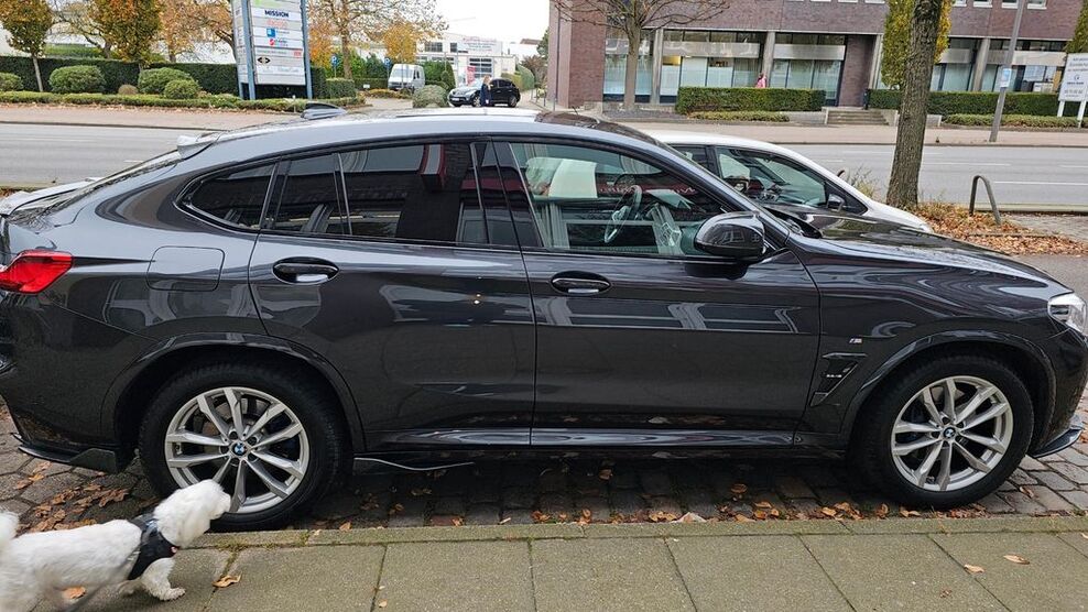 BMW X4 92.800 km 32.900 € Hamburg 22305