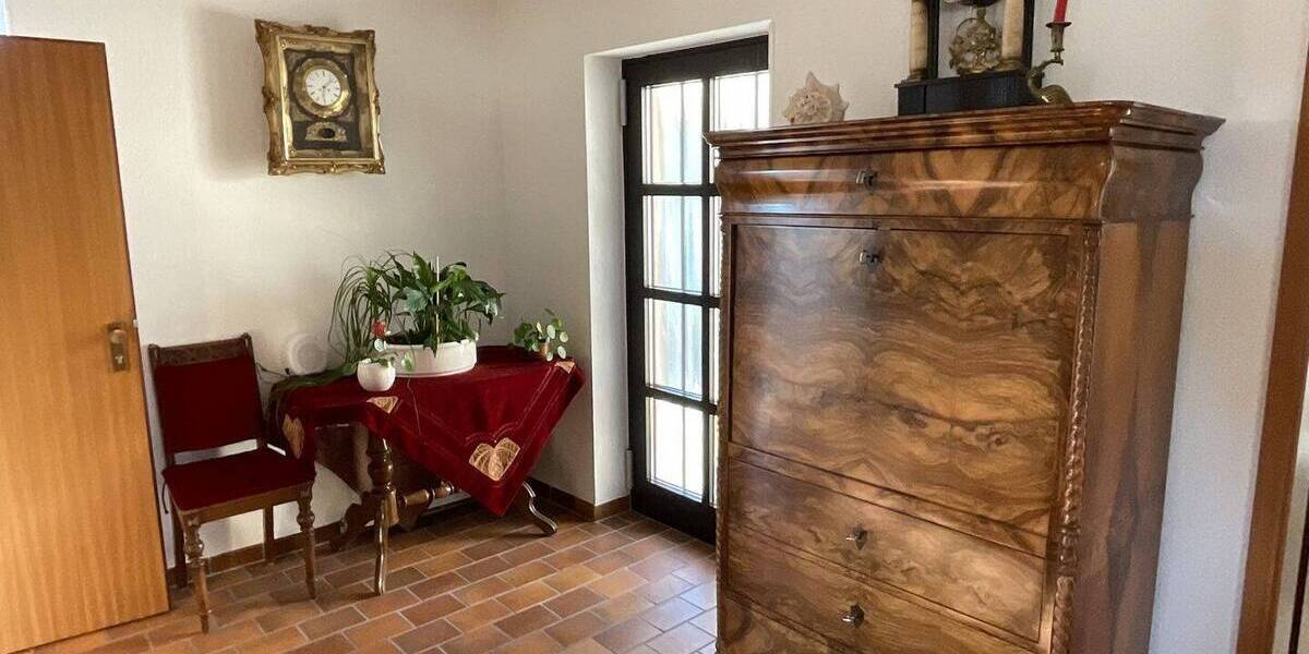 Einfamilienhaus Bad Kissingen Garitz - 8 Zimmer, 198 m&sup2;, 430.000&euro; | Angebot:26388813