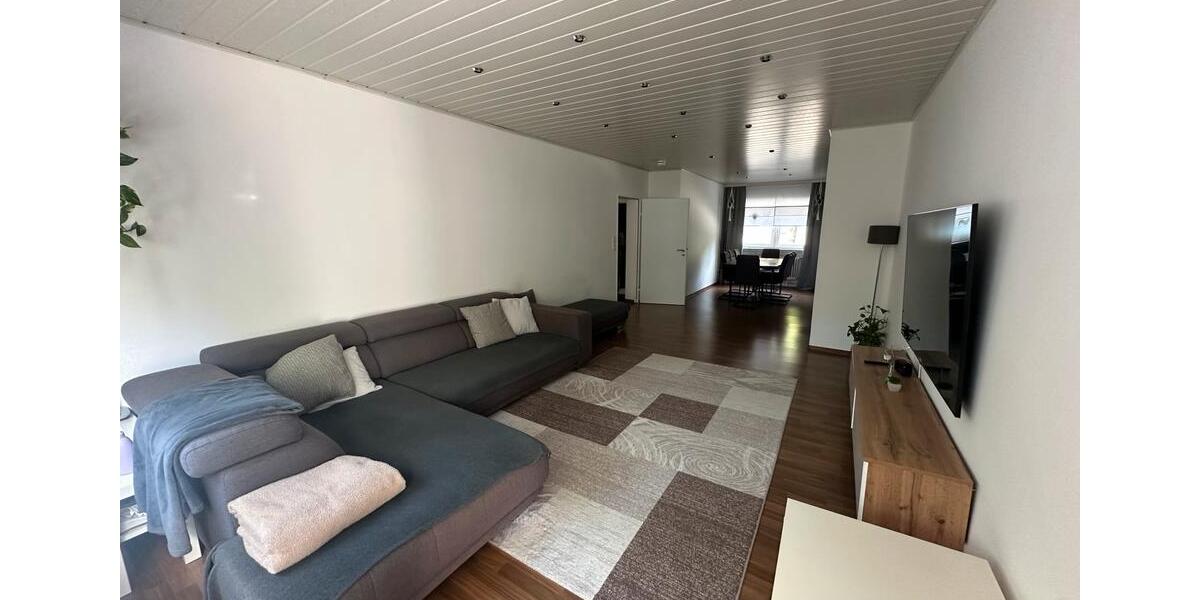 Erdgeschoßwohnung Offenbach am Main - 4 Zimmer, 95 m&sup2;, 1.400&euro; | Angebot:26407528