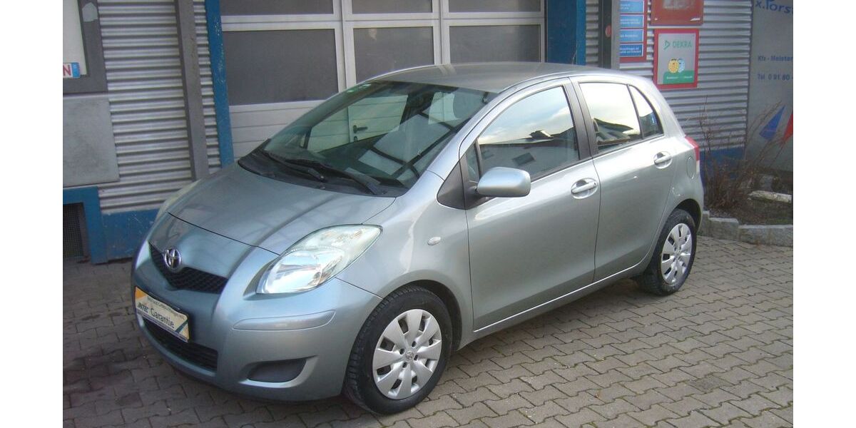 Toyota Yaris 192.000 km 3.499 &euro; Pyrbaum-Schwarzach 90602