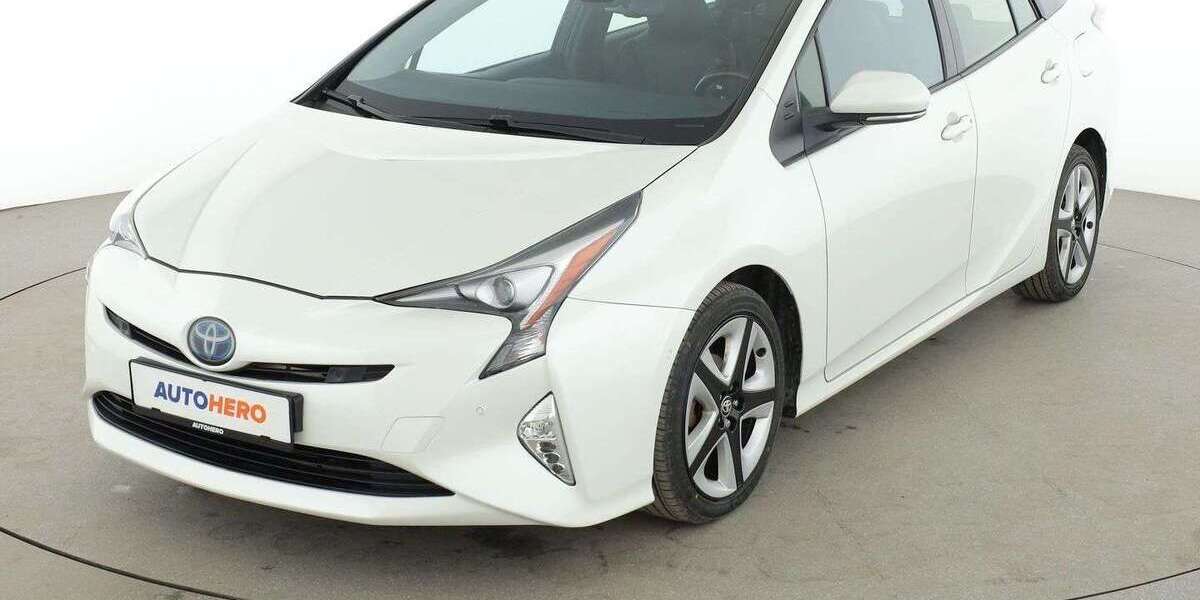 Toyota Prius 75.689 km 17.090 &euro; Neufahrn 85375