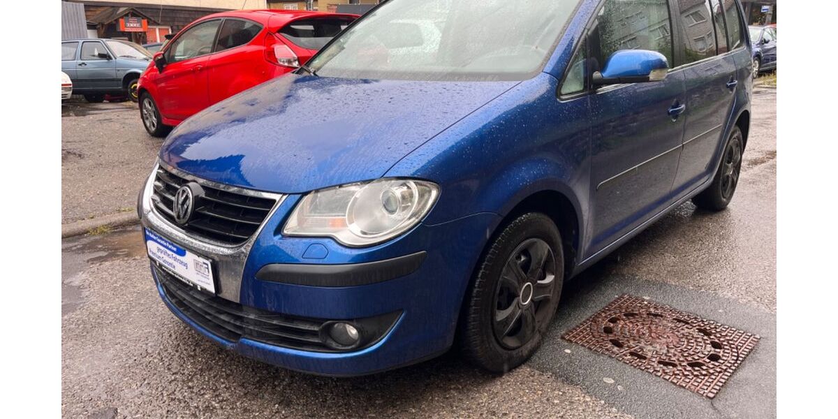 VW Touran 323.500 km 2.795 &euro; Altensteig 72213
