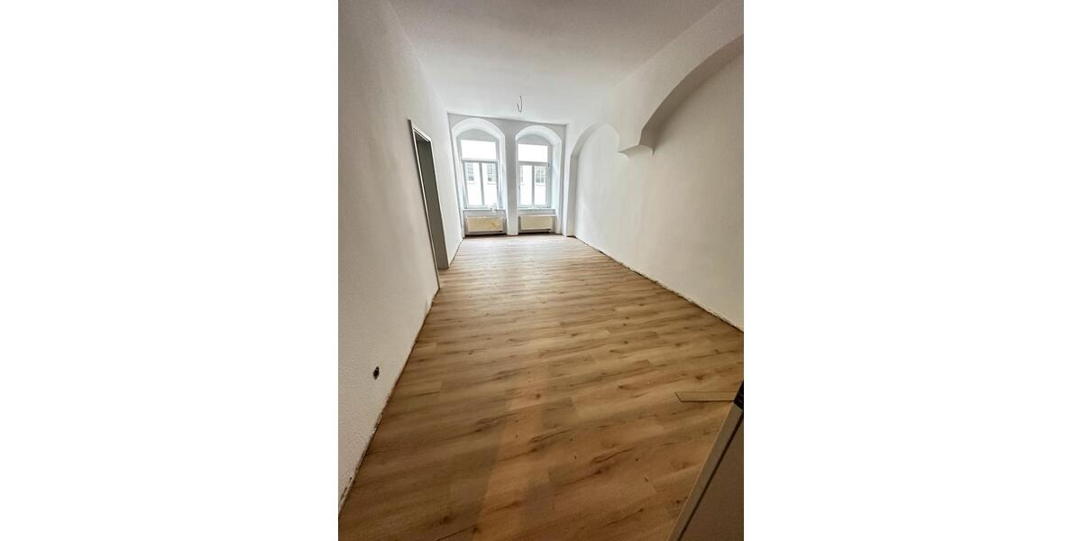 Exklusive 5-Zimmer-Wohnung am Markt in Gera inklusive Aufzug 5 zimmer