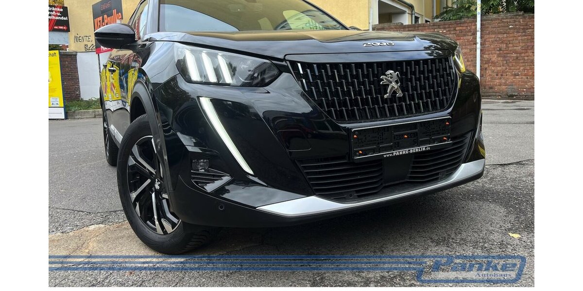 Peugeot 2008 GT 155 EAT8*Pano*LED*360°*TotWinkel*NAV* 36.726 km 20.990 € Berlin 13187