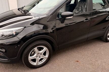 Renault Captur 69.600 km 6.490 &euro; Freiburg 79115