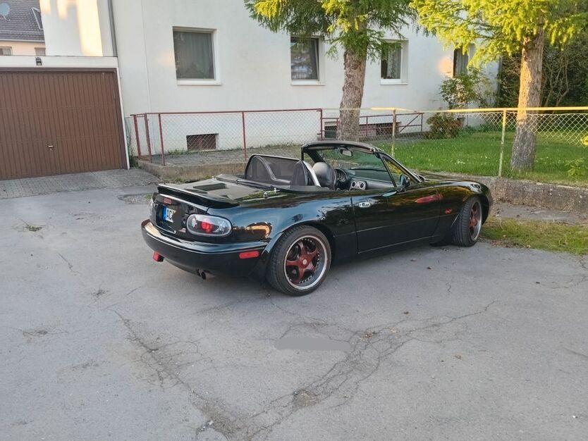 Mazda MX-5 237.000 km 15.000 € AACHEN 52078