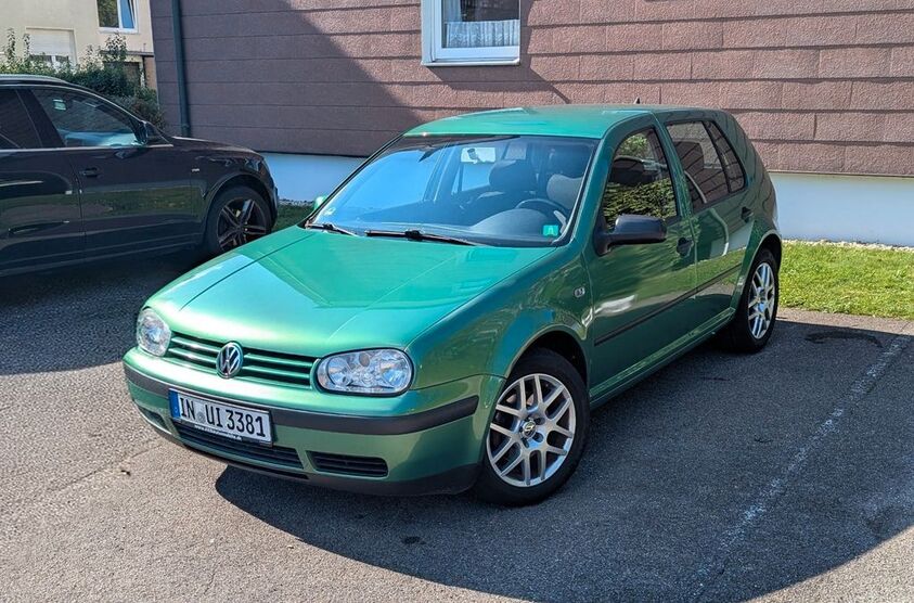 VW Golf 281.609 km 2.500 € Ingolstadt 85056
