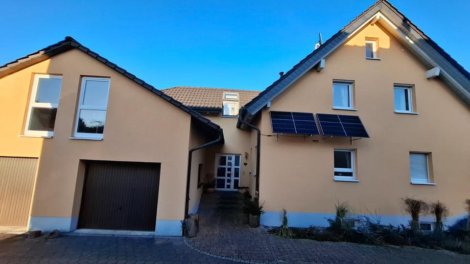 Einfamilienhaus Stockheim - 7 Zimmer, 240 m&sup2;, 450.000&euro; | Angebot:25414442