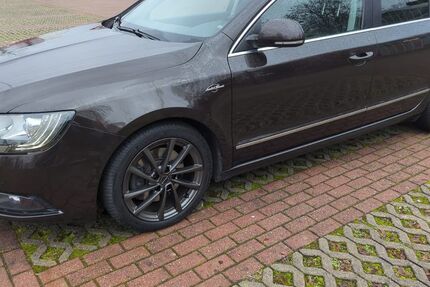 Skoda Superb 185.000 km 11.500 € Hagen 58099