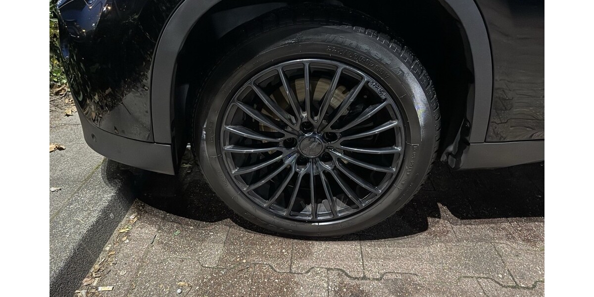 BMW X1 205.000 km 10.999 &euro; Düsseldorf 40213