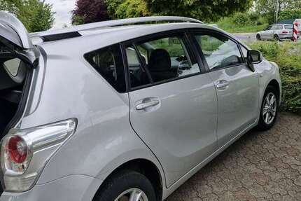 Toyota Verso 201.000 km 4.190 &euro; Köln 51145