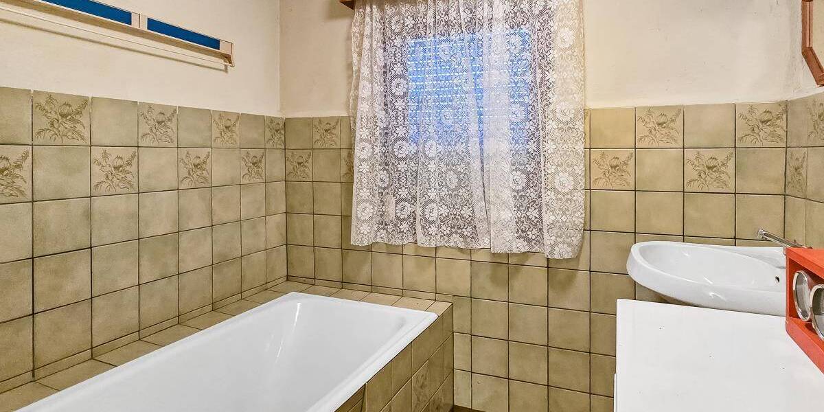 Einfamilienhaus Bad Lobenstein Saaldorf - 8 Zimmer, 180 m&sup2;, 129.900&euro; | Angebot:26391563