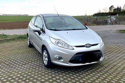 Ford Fiesta 85.000 km 3.750 &euro; Zirndorf 90513