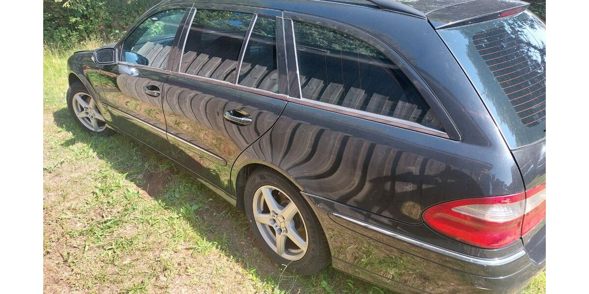 Mercedes-Benz E 220 255.036 km 700 &euro; Handewitt 24983