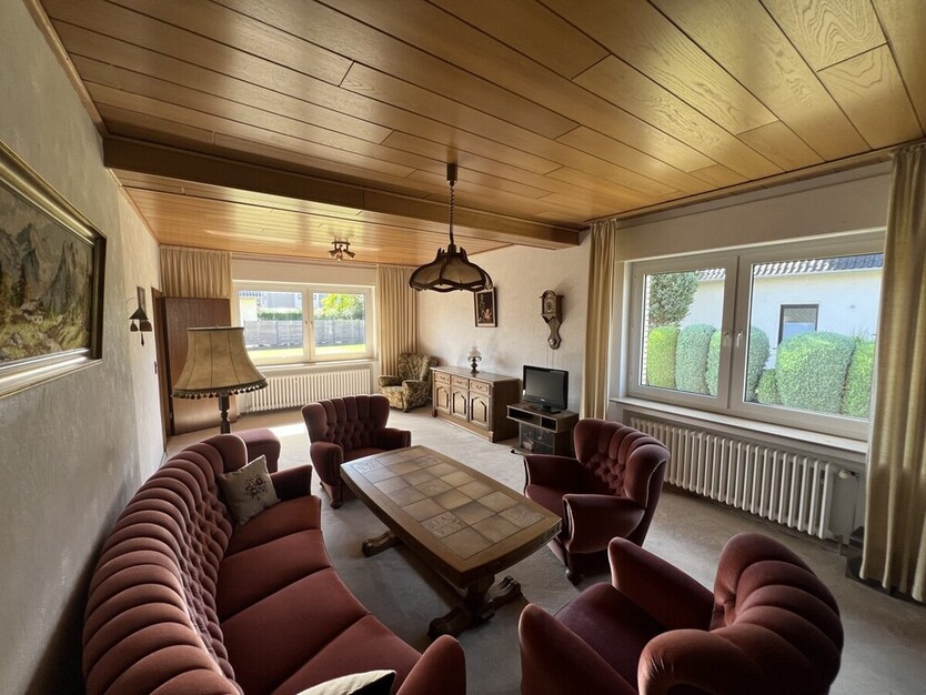 Einfamilienhaus mit großem Grundstück in ruhiger Wohnlage 6 zimmer