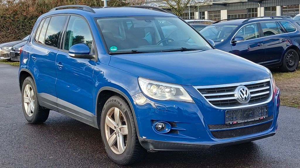 VW Tiguan 106.000 km 7.890 &euro; Dessau-Roßlau 06847