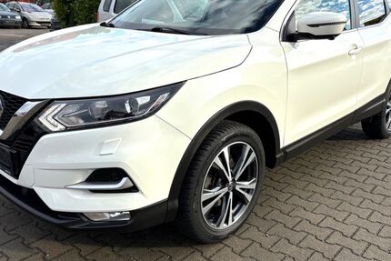 Nissan Qashqai 28.700 km 14.900 &euro; Lommatzsch (bei Dresden) 01623