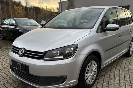 VW Touran 180.500 km 6.990 &euro; Lennestadt (Meggen)…. 57368